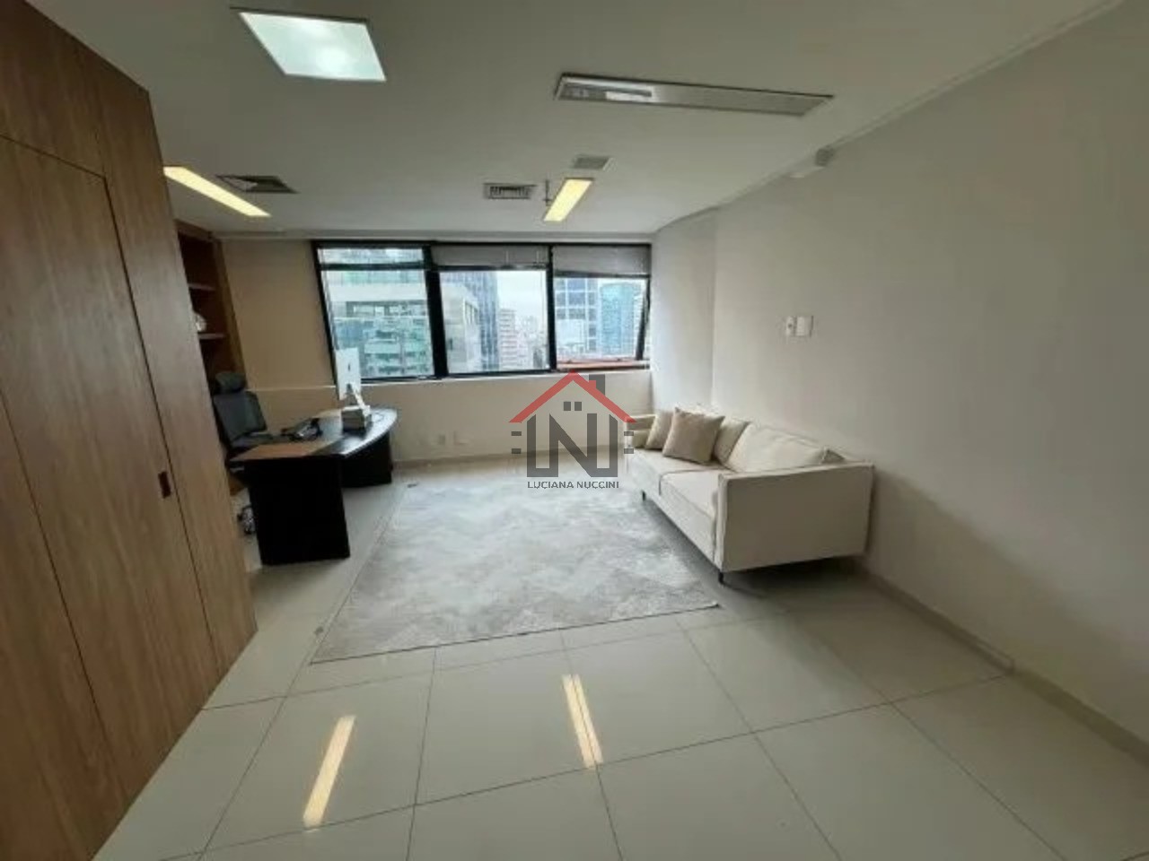 Conjunto Comercial para Locação em São Paulo-SP, Bairro Cerqueira César: 2 Salas, 2 Vagas, 31m² - Imperdível!