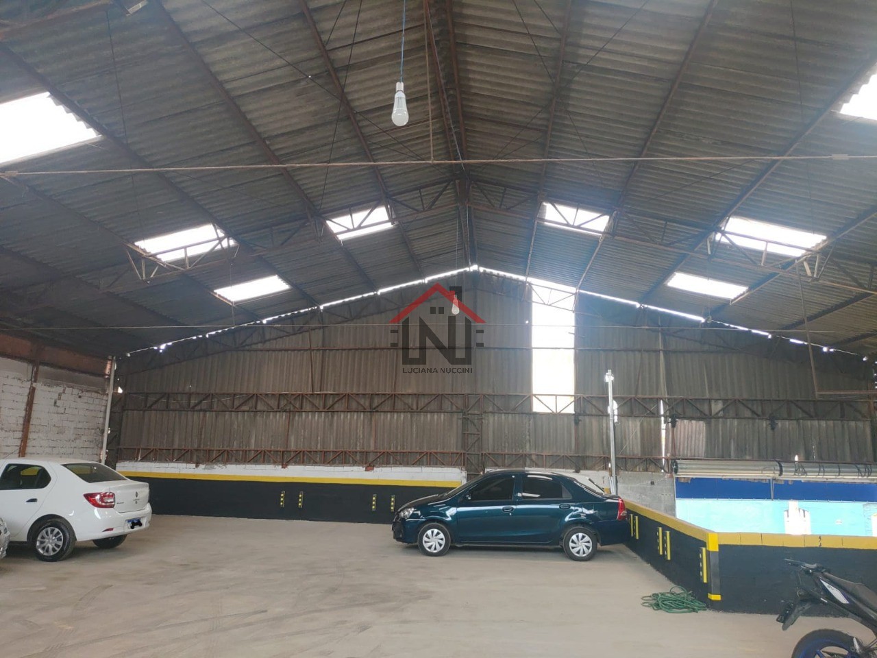 Galpão comercial de 440m² à venda ou locação no jardim jabaq