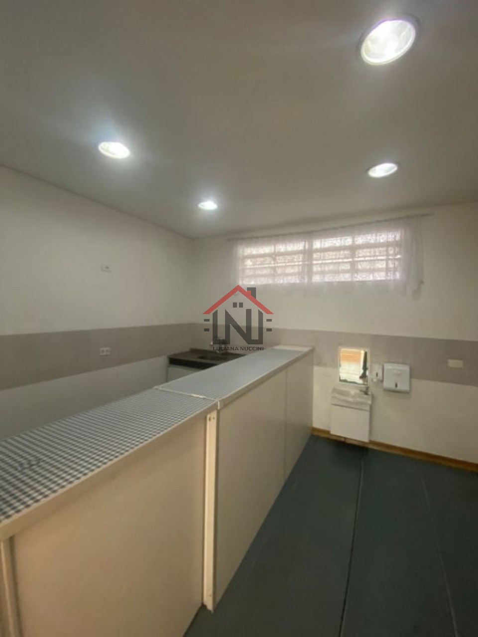 Imperdível: Casa à venda em São Paulo-SP, Vila Mariana. 3 quartos, 4 banheiros, 5 vagas de garagem e 360m² de área!