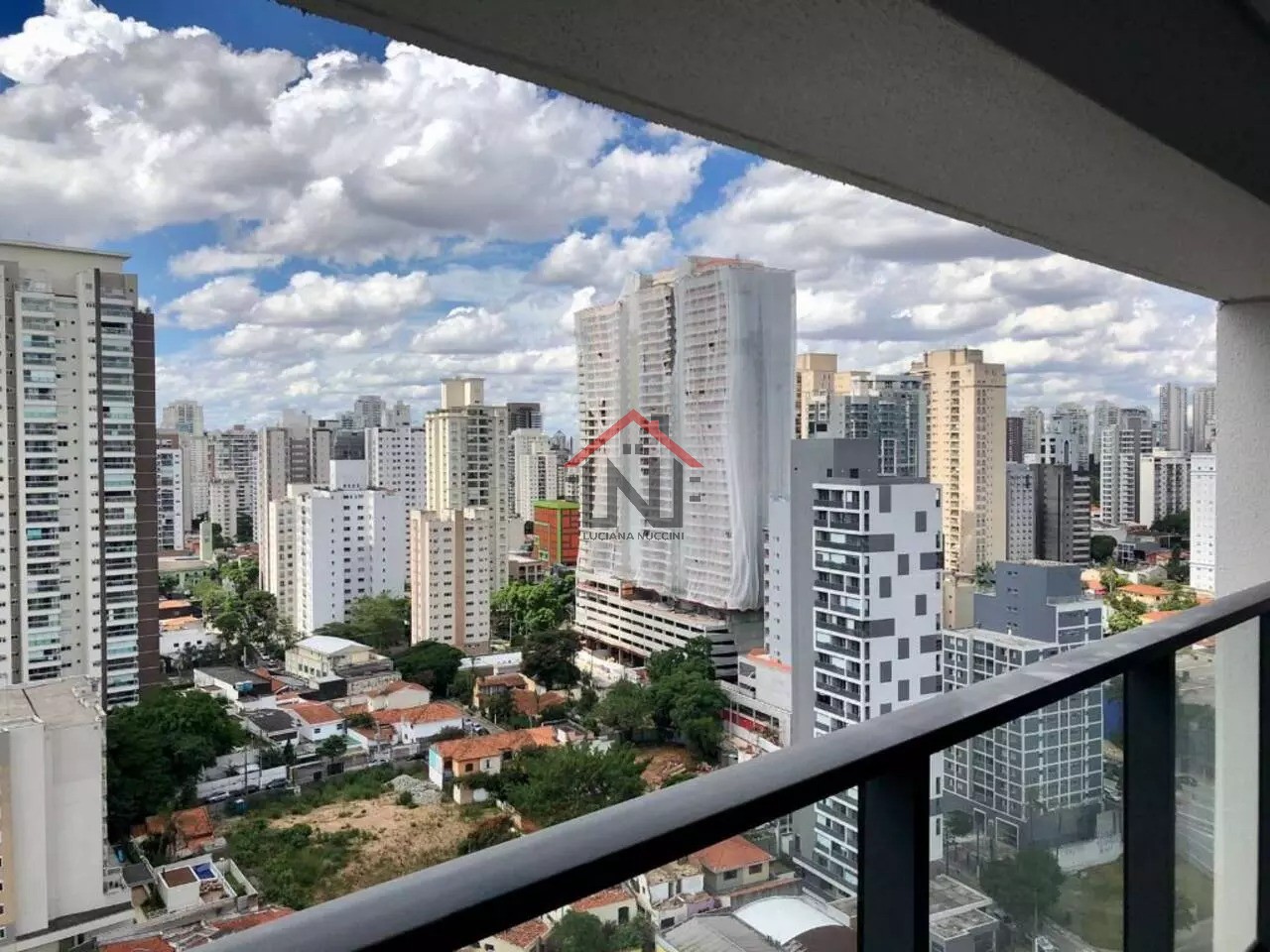 Excelente oportunidade: Apartamento de 3 quartos com suíte e 2 vagas no Jardim das Acácias, São Paulo-SP!