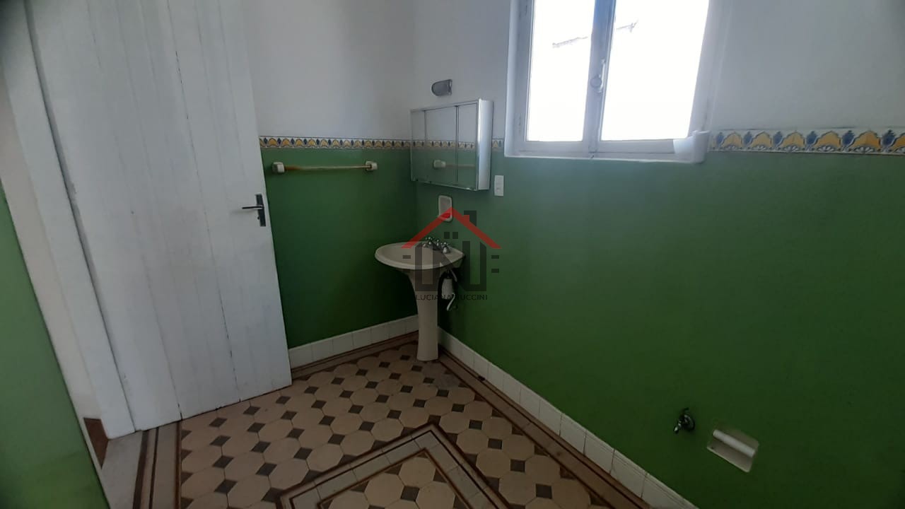 Excelente oportunidade: Casa à venda no Ipiranga, São Paulo-SP, com 3 quartos, 2 salas, 2 banheiros, 3 vagas de garagem e 170,00 m².