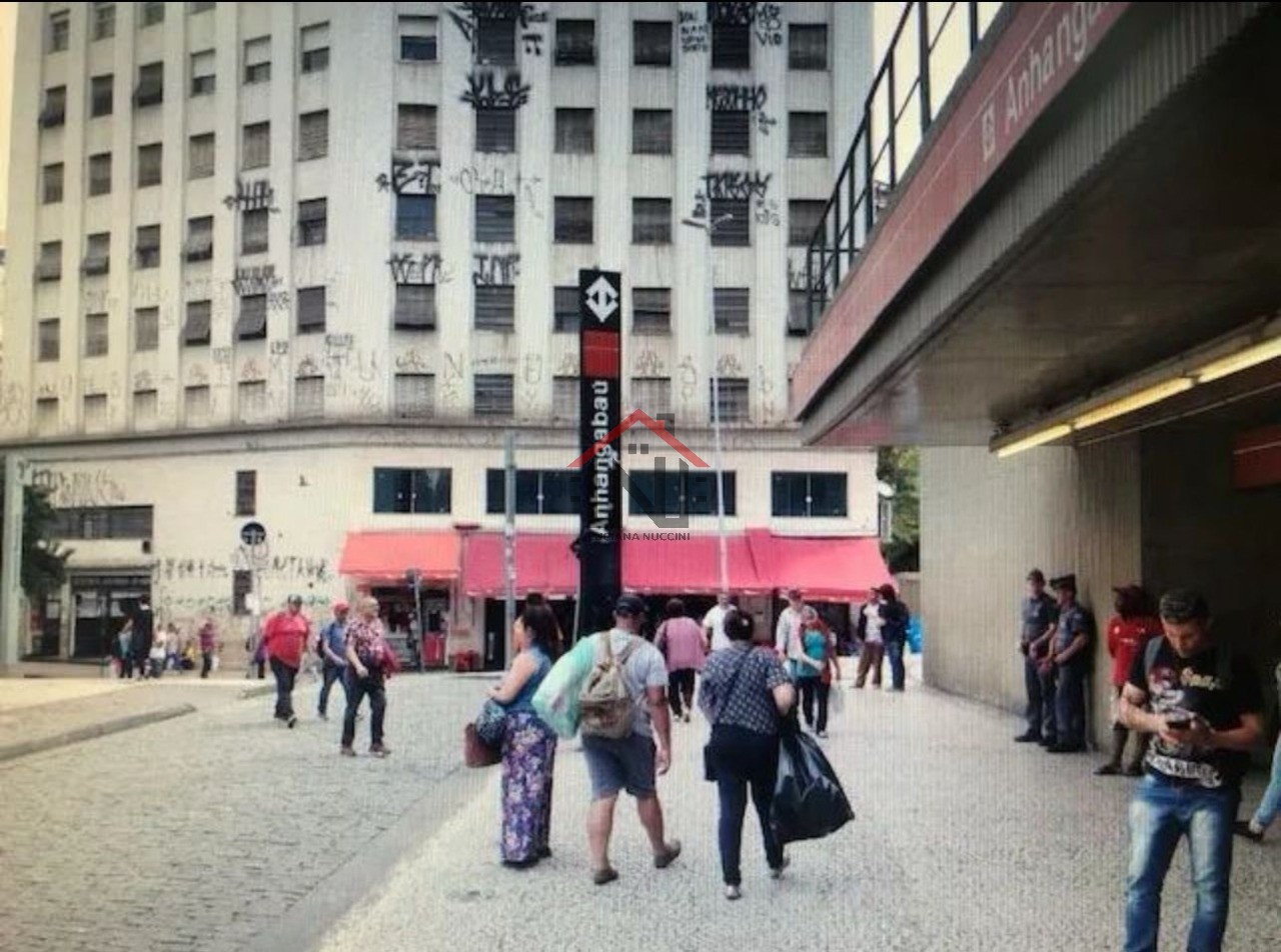 Excelente Ponto Comercial para Locação na Bela Vista, São Paulo-SP: 1 Sala, 2 Banheiros, 2 Vagas de Garagem