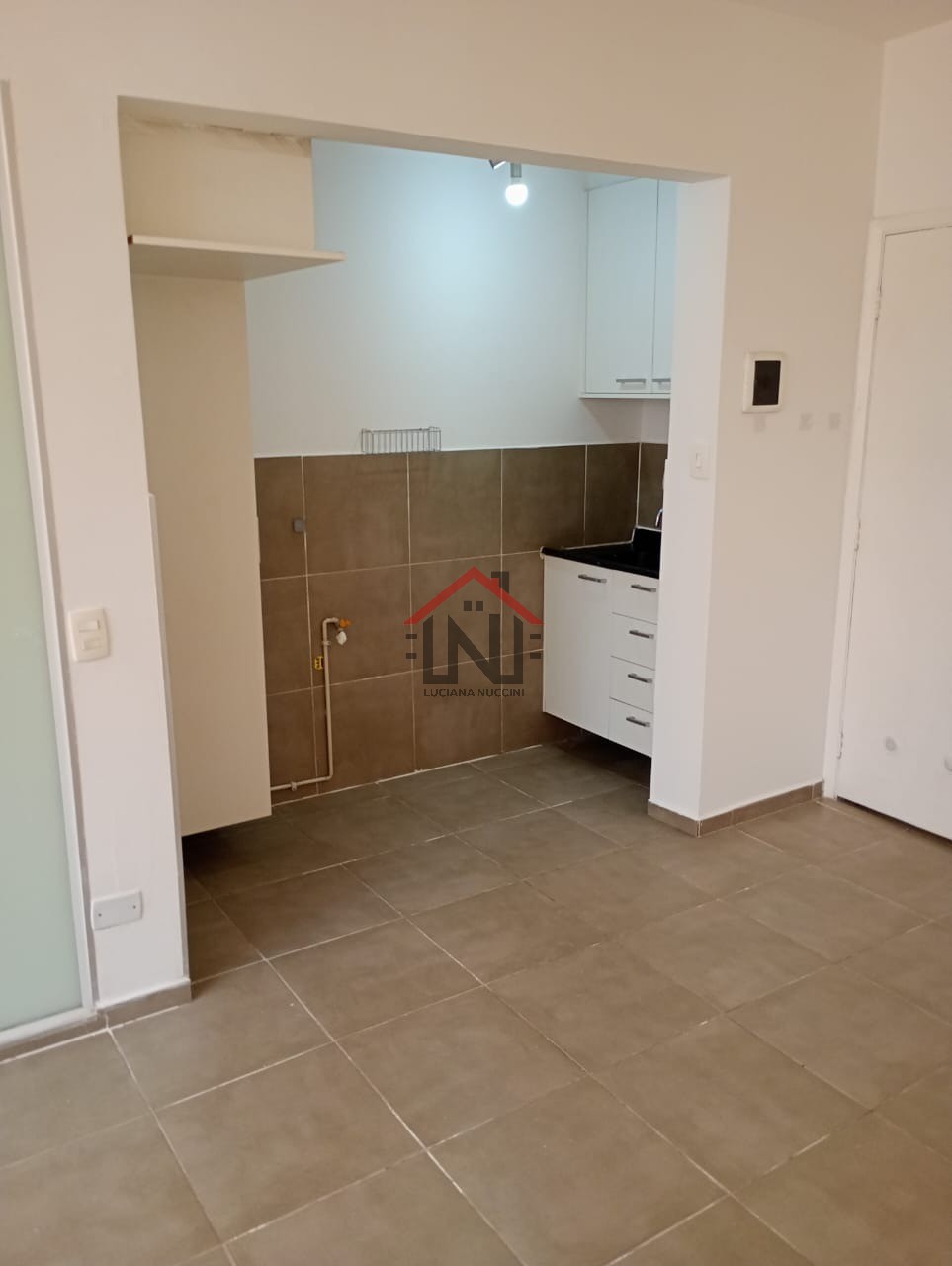 Studio de Luxo para Locação em Pinheiros - São Paulo-SP: 1 Quarto, 1 Banheiro, 24m², Imperdível!