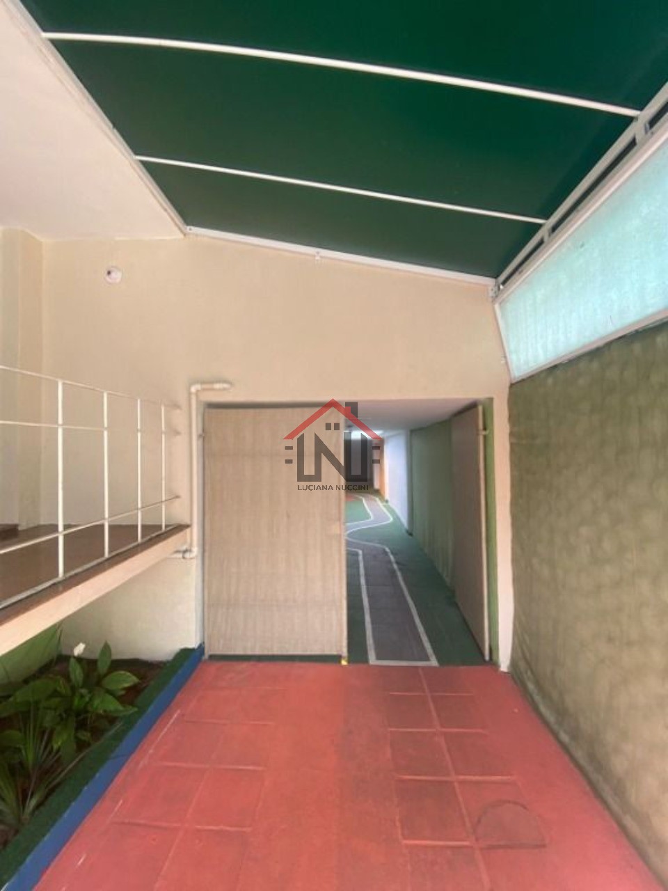 Imperdível: Casa à venda em São Paulo-SP, Vila Mariana. 3 quartos, 4 banheiros, 5 vagas de garagem e 360m² de área!