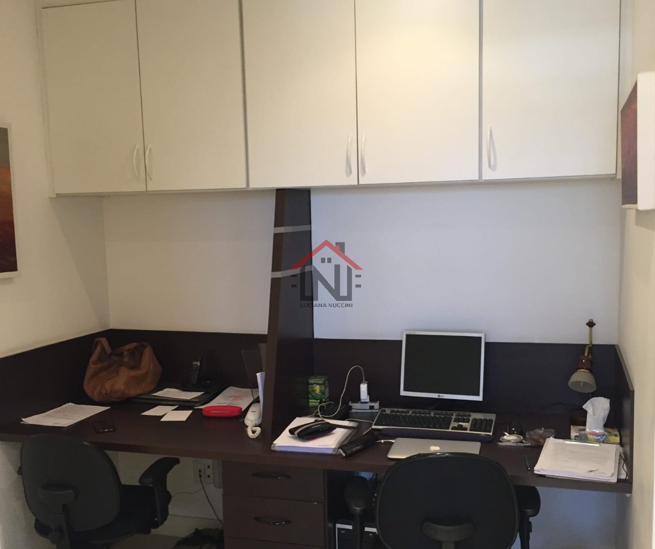 Conjunto Comercial Premium para Locação em Indianópolis, São Paulo-SP: 2 Salas, 2 Banheiros, 2 Vagas, 80m² de Área!