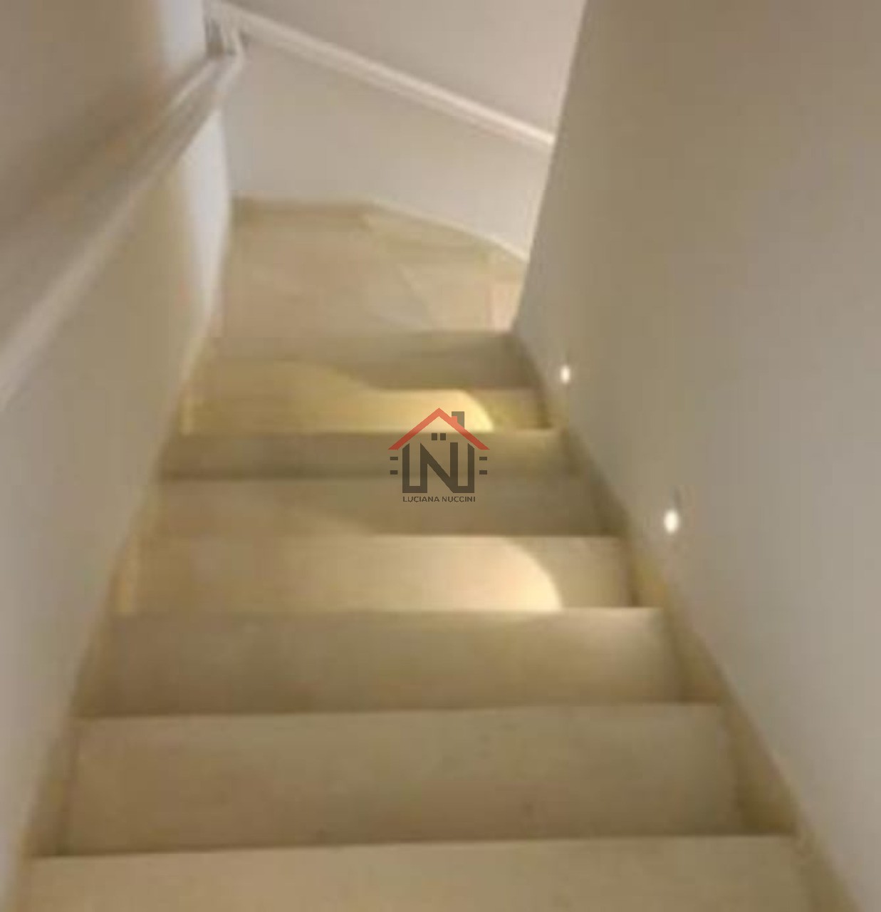 Imperdível oportunidade: Casa comercial à venda em Indianópolis, São Paulo-SP! 2 quartos, 1 banheiro, 100m² de área.