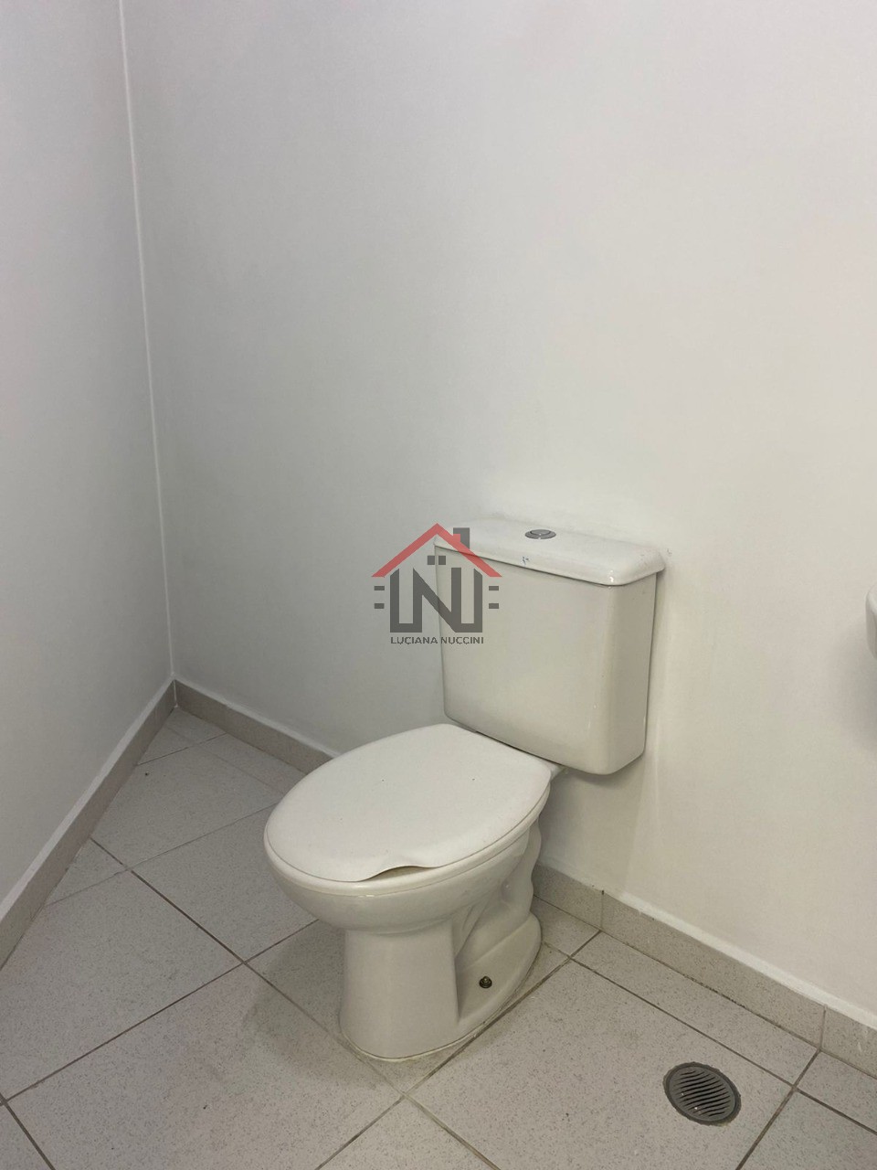 Conjunto Comercial de Alto Padrão na Vila Olímpia - São Paulo-SP: 1 Sala, 1 Banheiro, 4 Vagas, 190m². Venha Conferir!