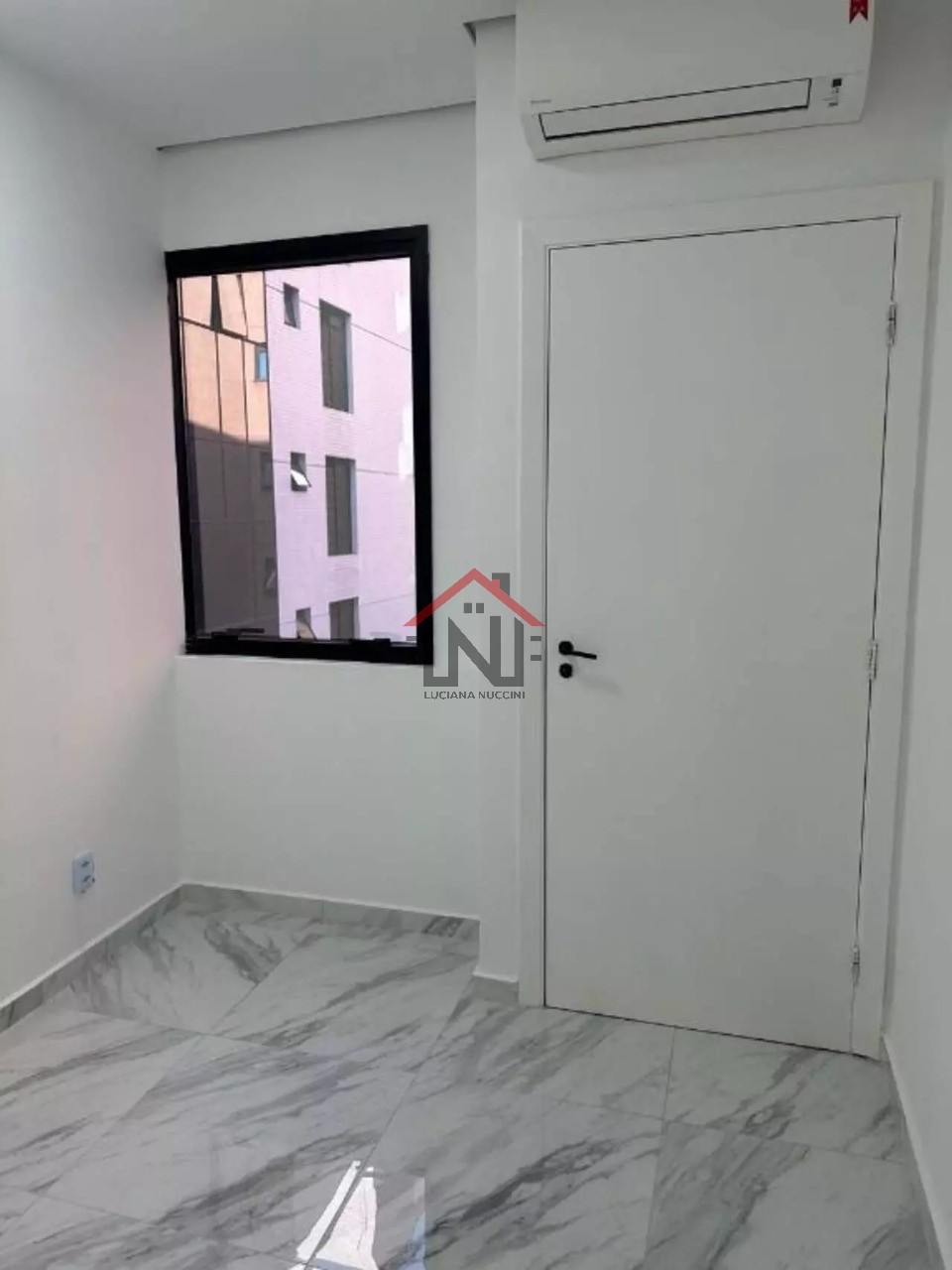 Conjunto Comercial na Vila Olímpia, São Paulo-SP: 74m², 4 banheiros - Venda ou Locação!