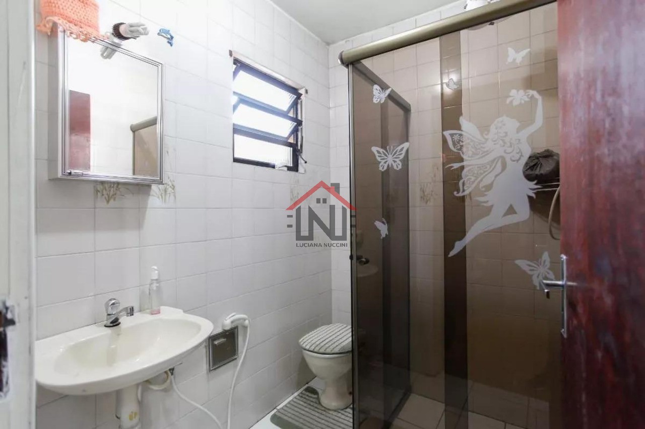 Casa à venda em São Paulo-SP, Parque Jabaquara: 3 quartos, 4 banheiros, 2 vagas, 189 m². Encontre seu lar dos sonhos!