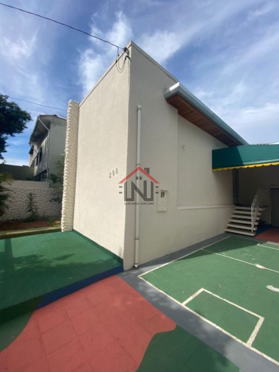Imperdível: Casa à venda em São Paulo-SP, Vila Mariana. 3 quartos, 4 banheiros, 5 vagas de garagem e 360m² de área!