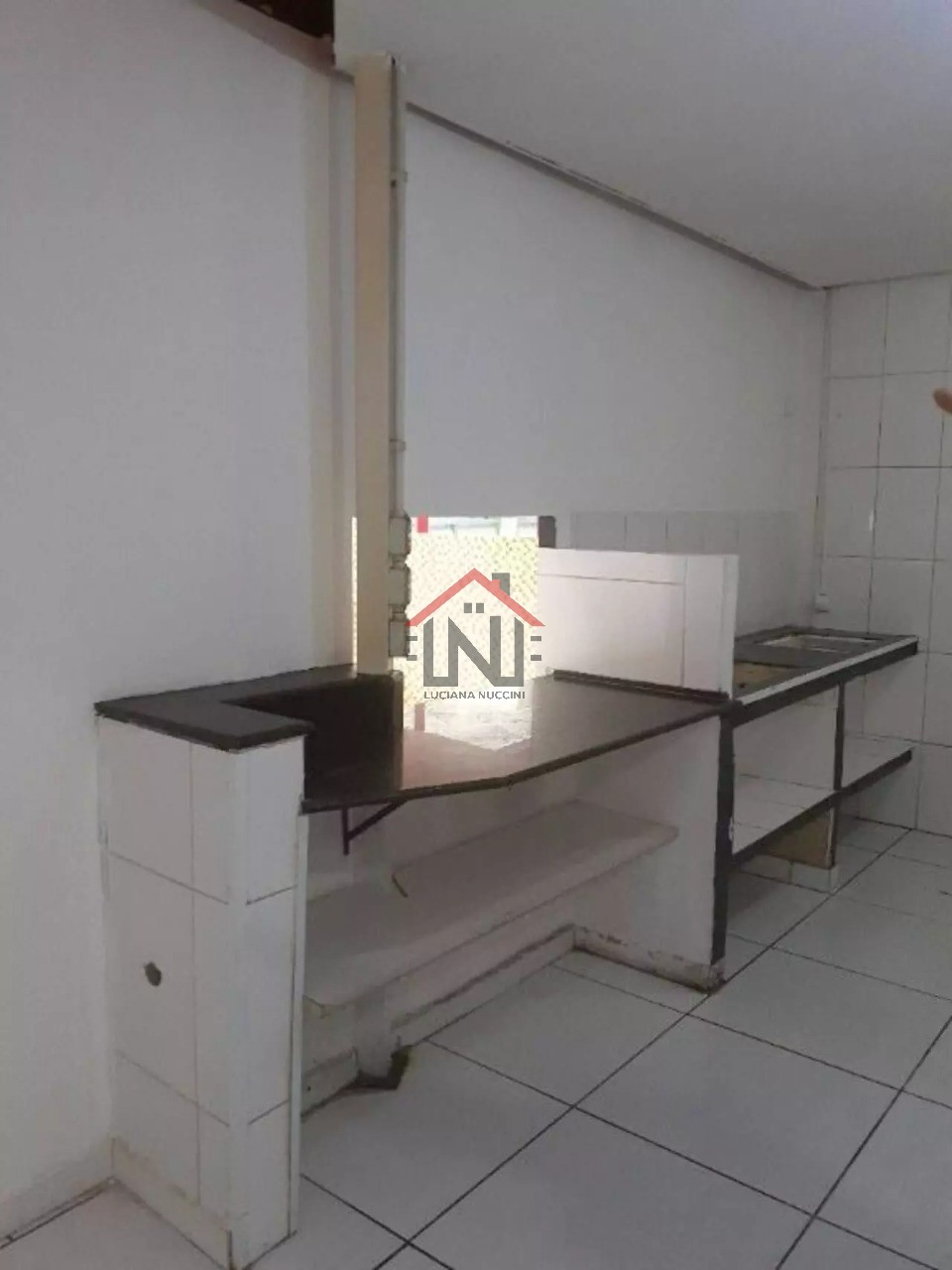 Conjunto Comercial à Venda ou Locação na Barra Funda, São Paulo-SP: 1 Vaga de Garagem e 64m² de Área