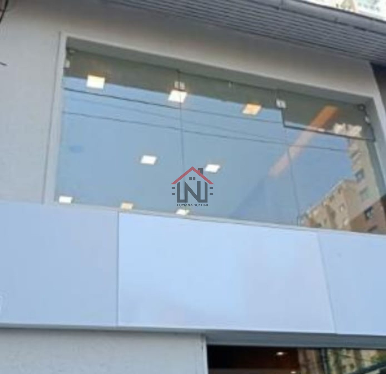 Imperdível oportunidade: Casa comercial à venda em Indianópolis, São Paulo-SP! 2 quartos, 1 banheiro, 100m² de área.