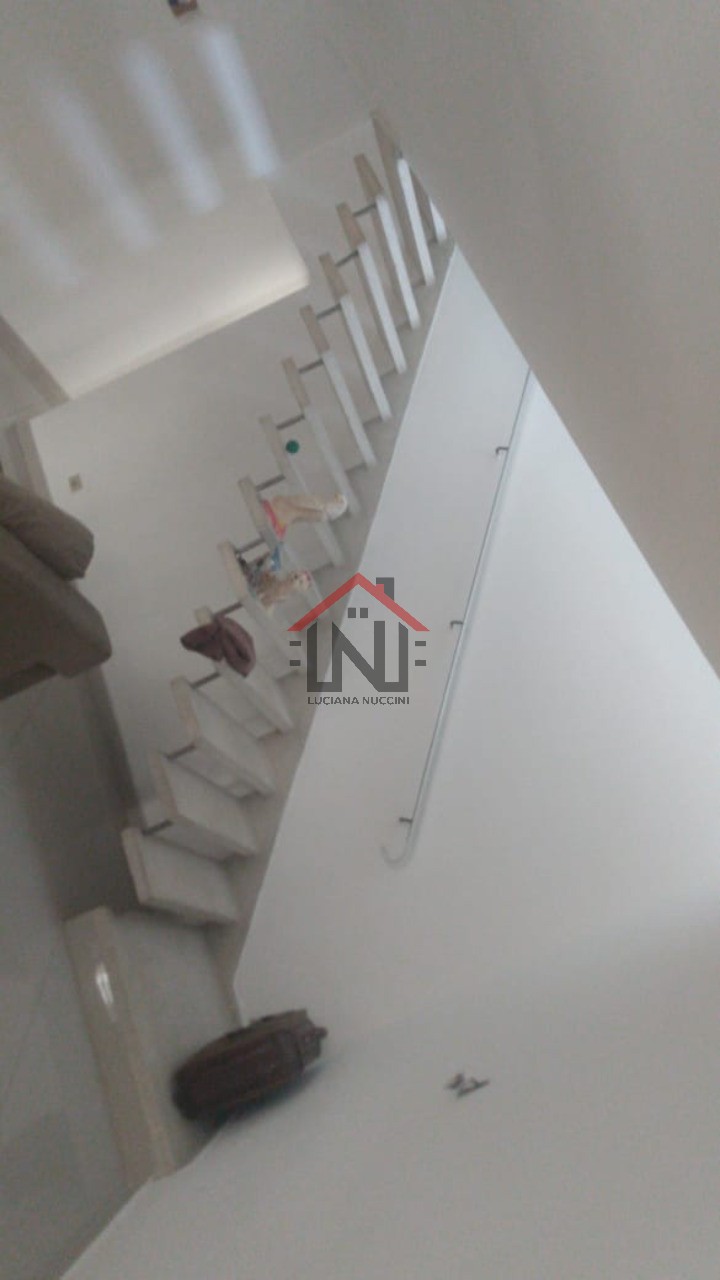 Imperdível oportunidade de casa para venda ou locação em São Paulo-SP, Vila Moraes: 4 quartos, 1 suíte, 1 sala, 4 banheiros, 3 vagas de garagem, 406,25 m²!