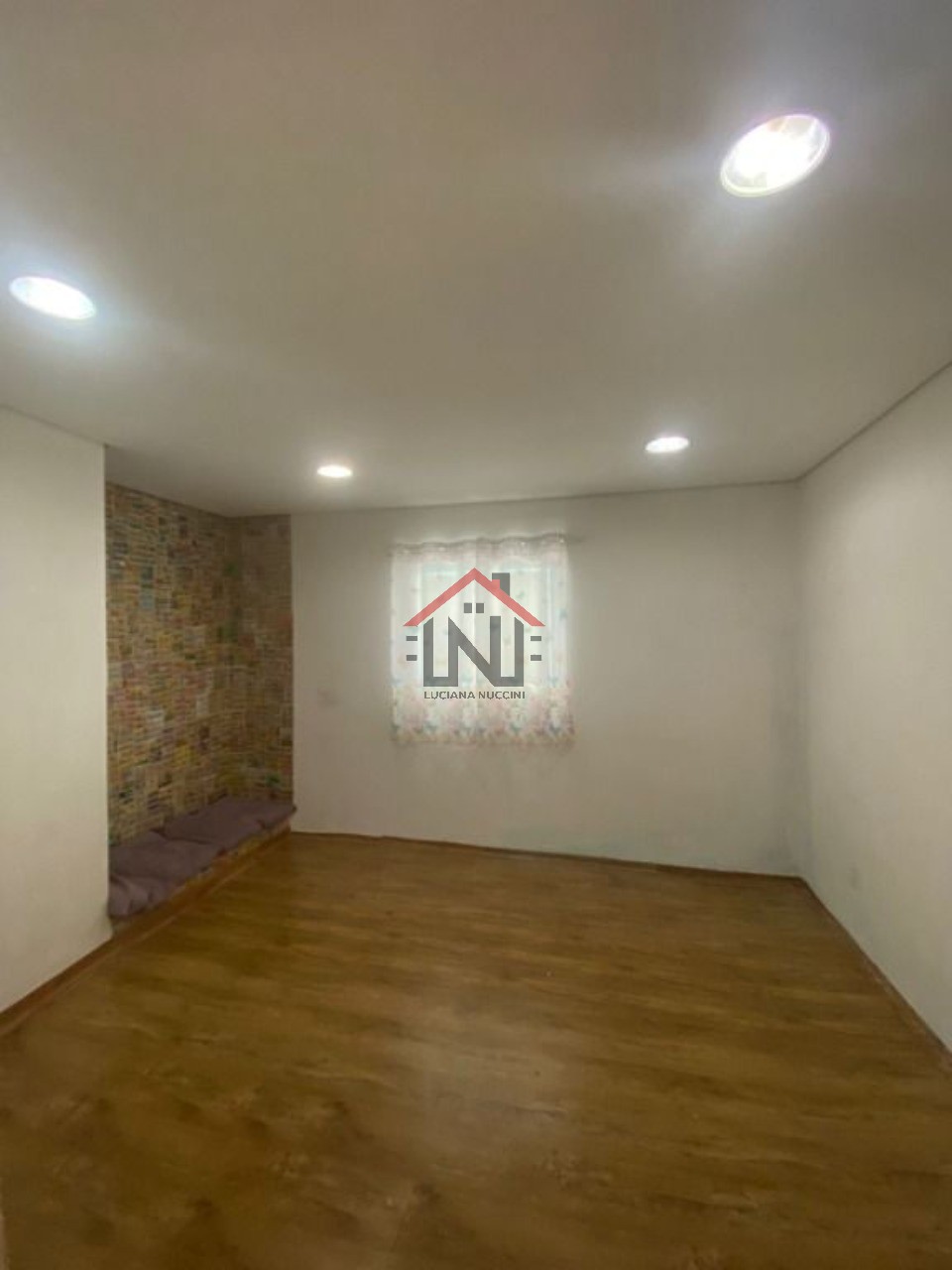 Imperdível: Casa à venda em São Paulo-SP, Vila Mariana. 3 quartos, 4 banheiros, 5 vagas de garagem e 360m² de área!
