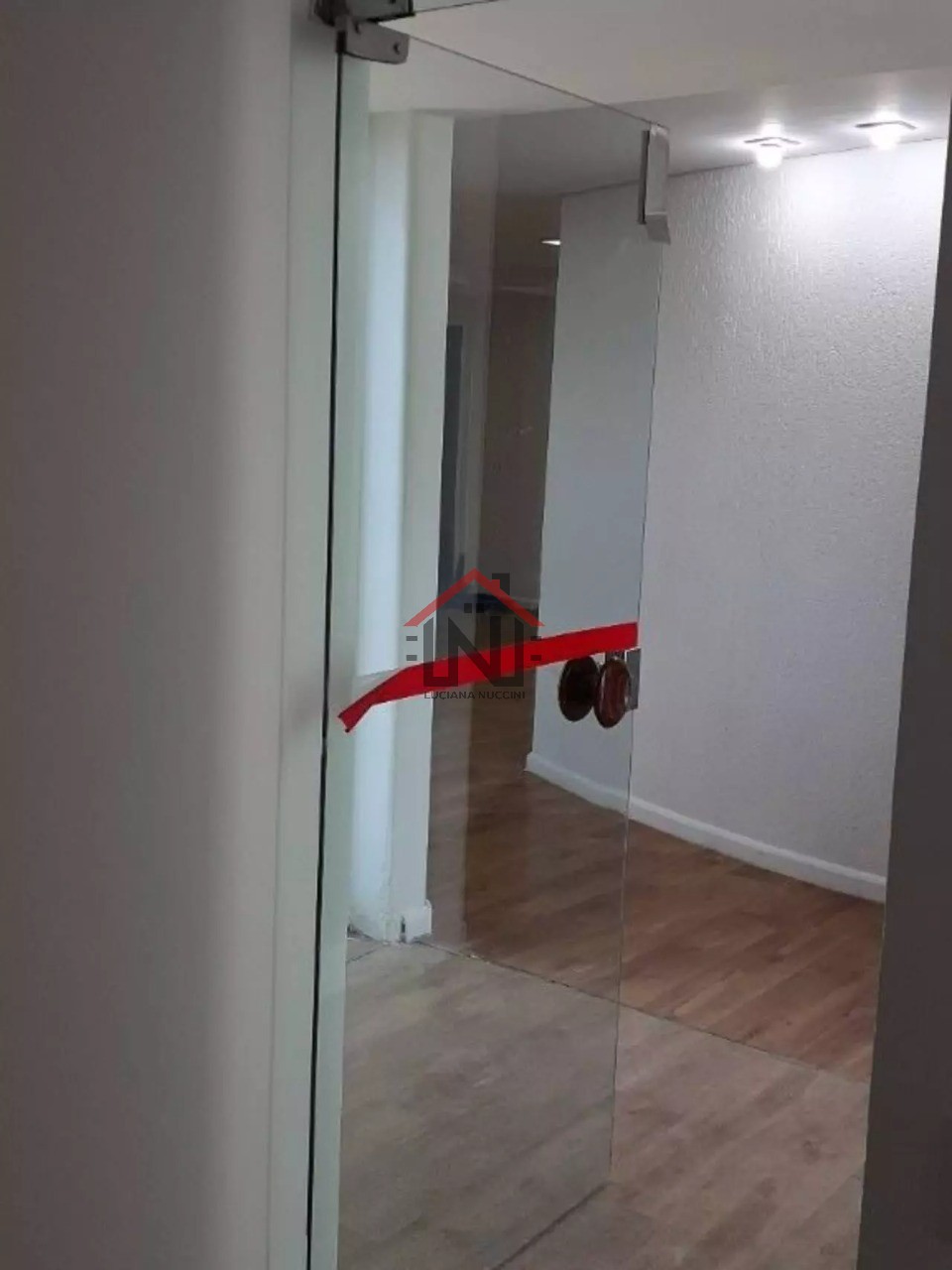 Conjunto Comercial de Alto Padrão na Cidade Monções, São Paulo-SP: 3 Banheiros, 4 Vagas e 204m² de Área