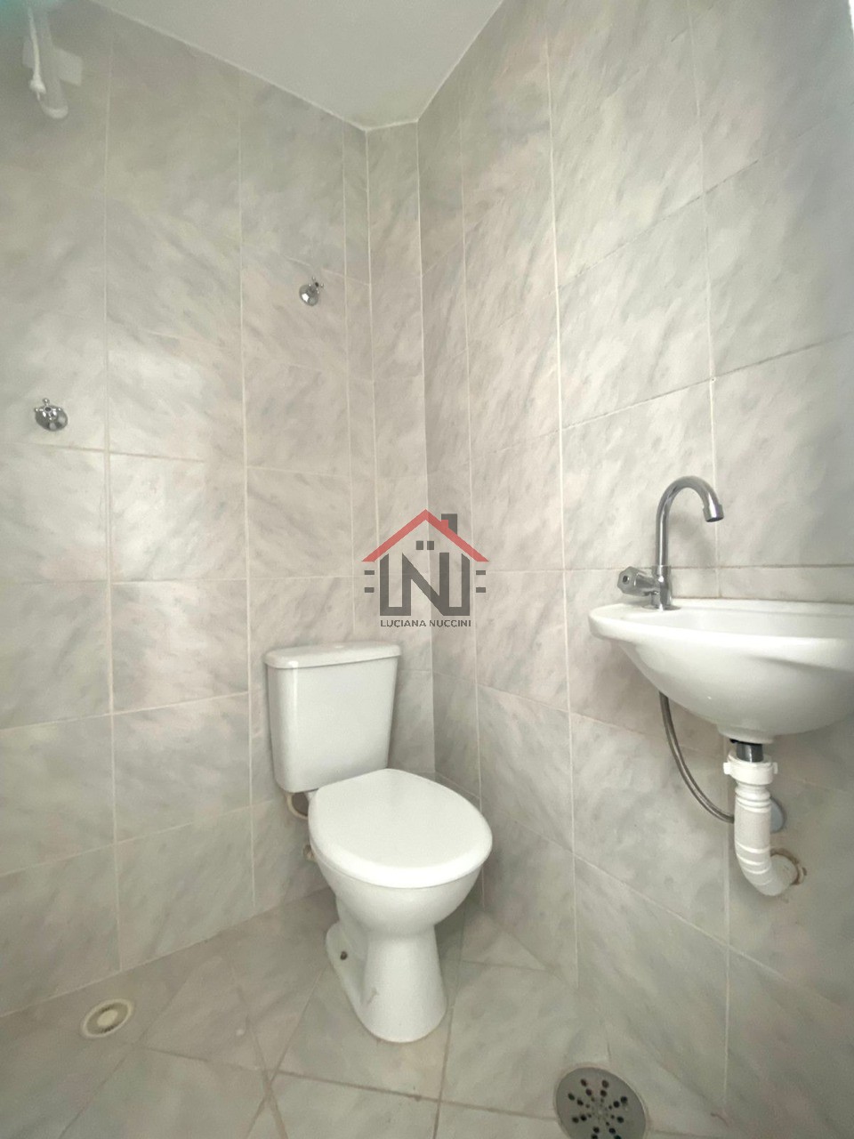 Aluguel de Apartamento em Pinheiros, São Paulo-SP: 2 quartos, 1 sala, 1 banheiro, 1 vaga e 62m² de pura praticidade!