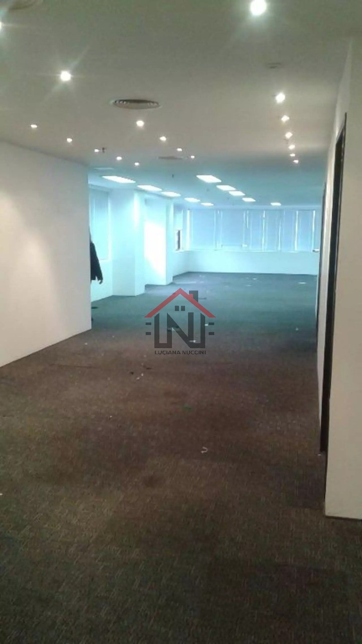 Conjunto comercial de alto padrão na cidade monções, são pau