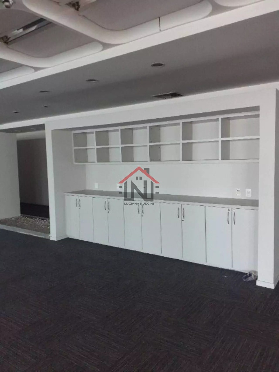 Excelente oportunidade de investimento em conjunto comercial