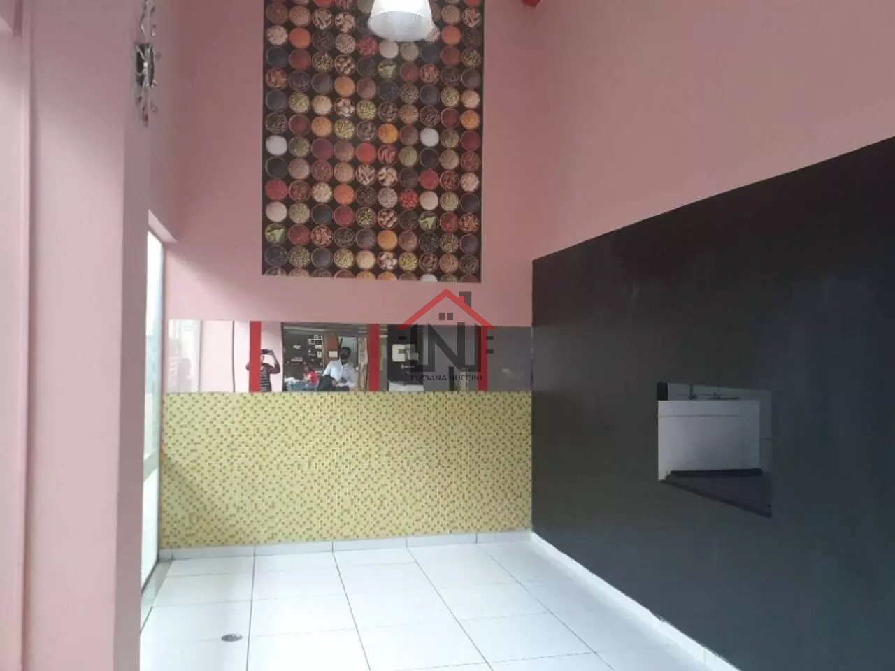 Conjunto Comercial à Venda ou Locação na Barra Funda, São Paulo-SP: 1 Vaga de Garagem e 64m² de Área
