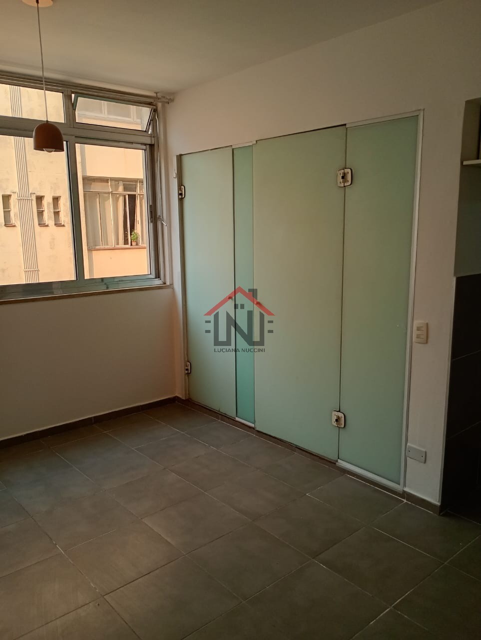 Studio de Luxo para Locação em Pinheiros - São Paulo-SP: 1 Quarto, 1 Banheiro, 24m², Imperdível!