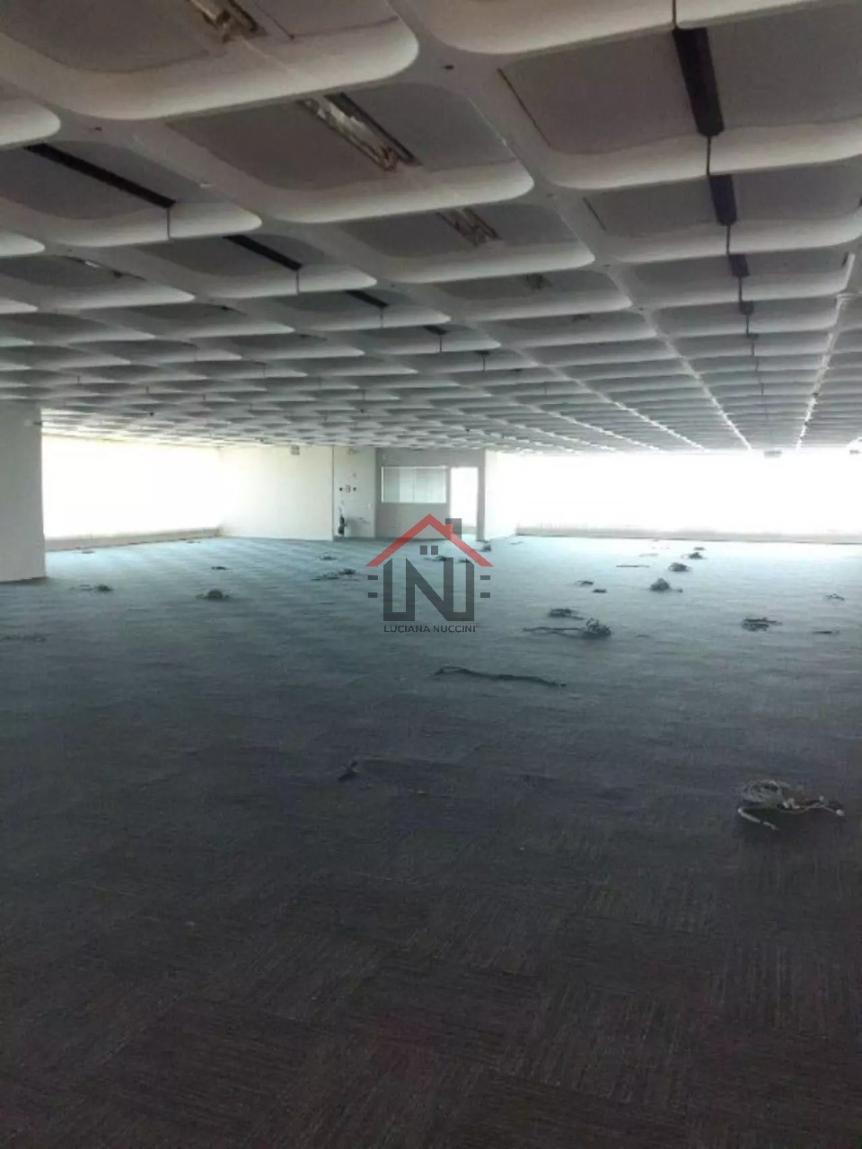 Excelente oportunidade de investimento em conjunto comercial