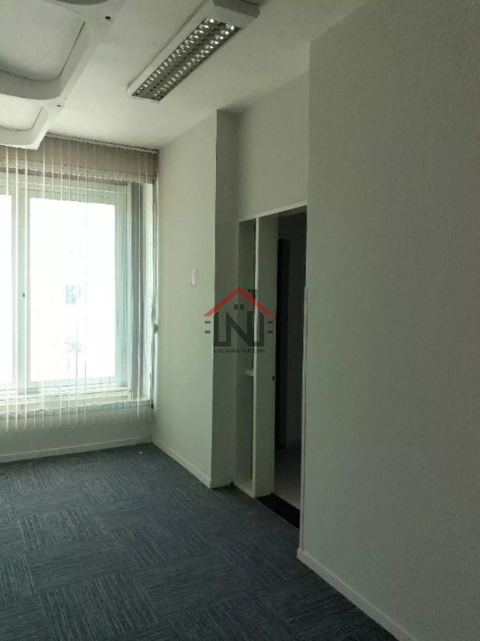 Excelente oportunidade de investimento em conjunto comercial com 19 banheiros no Jardim São Luís, São Paulo-SP!