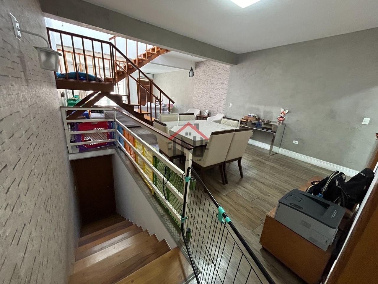 Imperdível Casa à Venda na Vila Mariana, São Paulo-SP: 3 Quartos, 3 Suítes, 1 Sala, 4 Banheiros, 6 Vagas de Garagem, 243m².