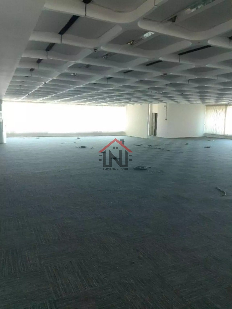 Excelente oportunidade de investimento em conjunto comercial