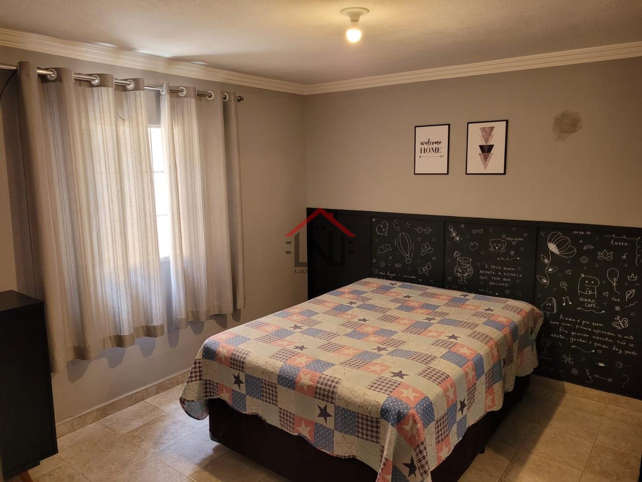 Imperdível residência à venda na Vila Liviero, São Paulo-SP: 3 quartos, 1 sala, 3 banheiros, 2 vagas de garagem, 170m².