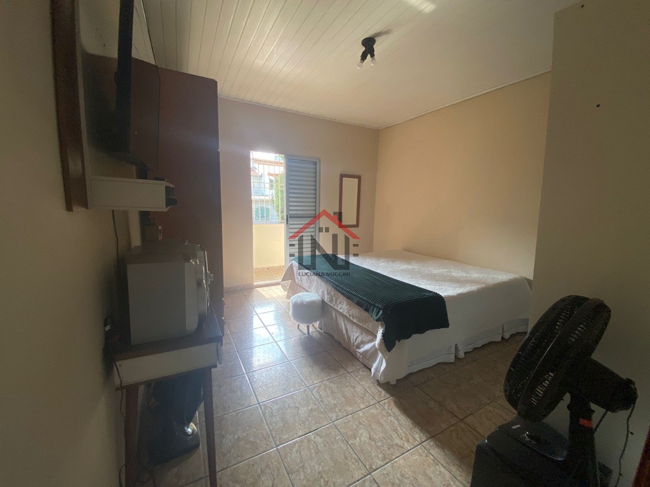 Casa à venda em São Paulo-SP, Jardim da Glória: 2 quartos, 1 sala, 1 banheiro, 2 vagas de garagem, 155m² de área!