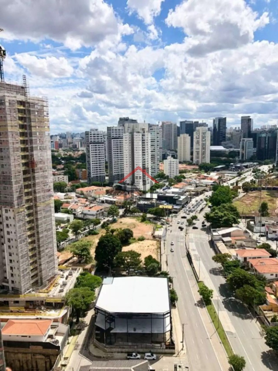 Excelente oportunidade: Apartamento de 3 quartos com suíte e 2 vagas no Jardim das Acácias, São Paulo-SP!