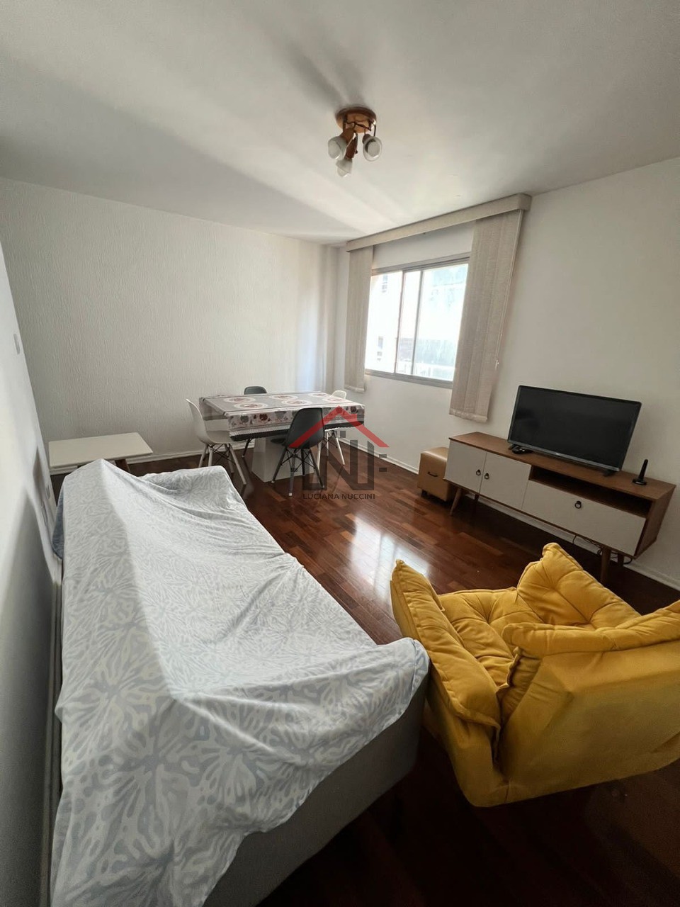 Apartamento para locação no bairro Paraíso em São Paulo-SP: 3 quartos, 1 suíte, 1 sala, 2 banheiros, 1 vaga, 110 m².