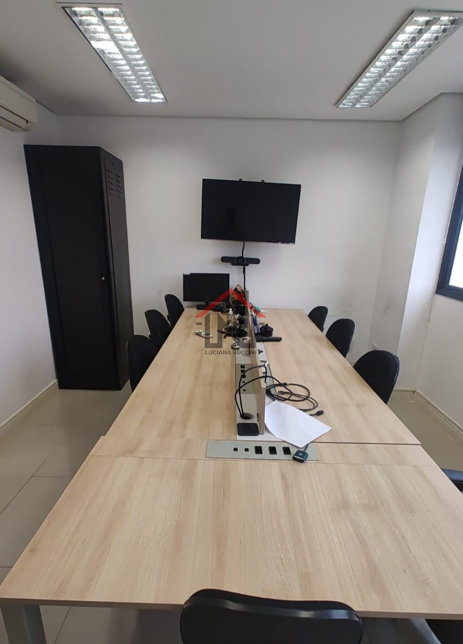Conjunto Comercial Premium para Locação em Indianópolis, São Paulo-SP: 2 Salas, 2 Banheiros, 2 Vagas, 80m² de Área!