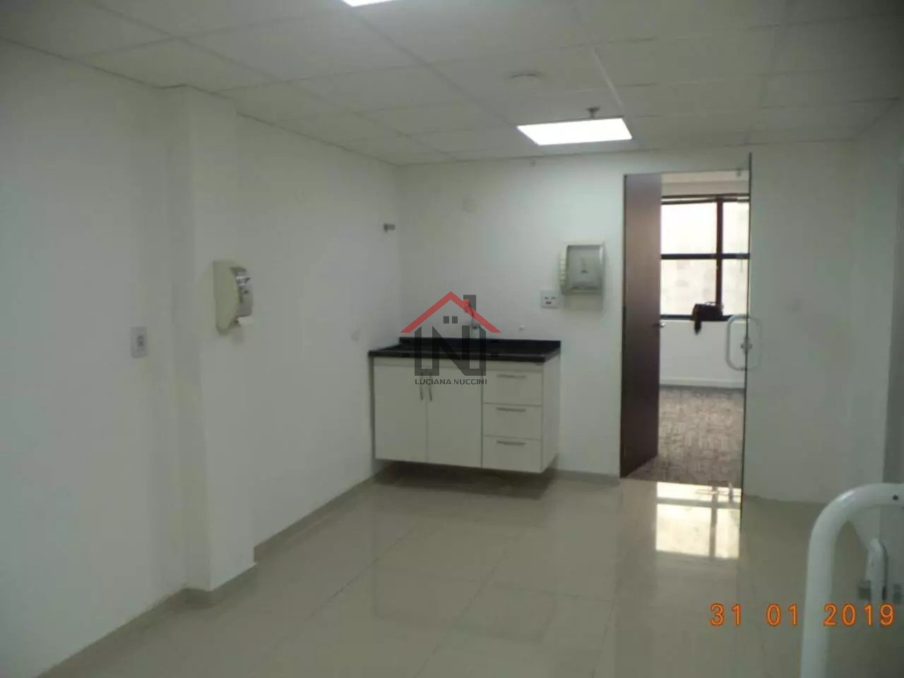 Conjunto Comercial de Alto Padrão na Vila Buarque, São Paulo-SP: 377m², 4 Banheiros e 10 Vagas de Garagem! Venha Conferir!