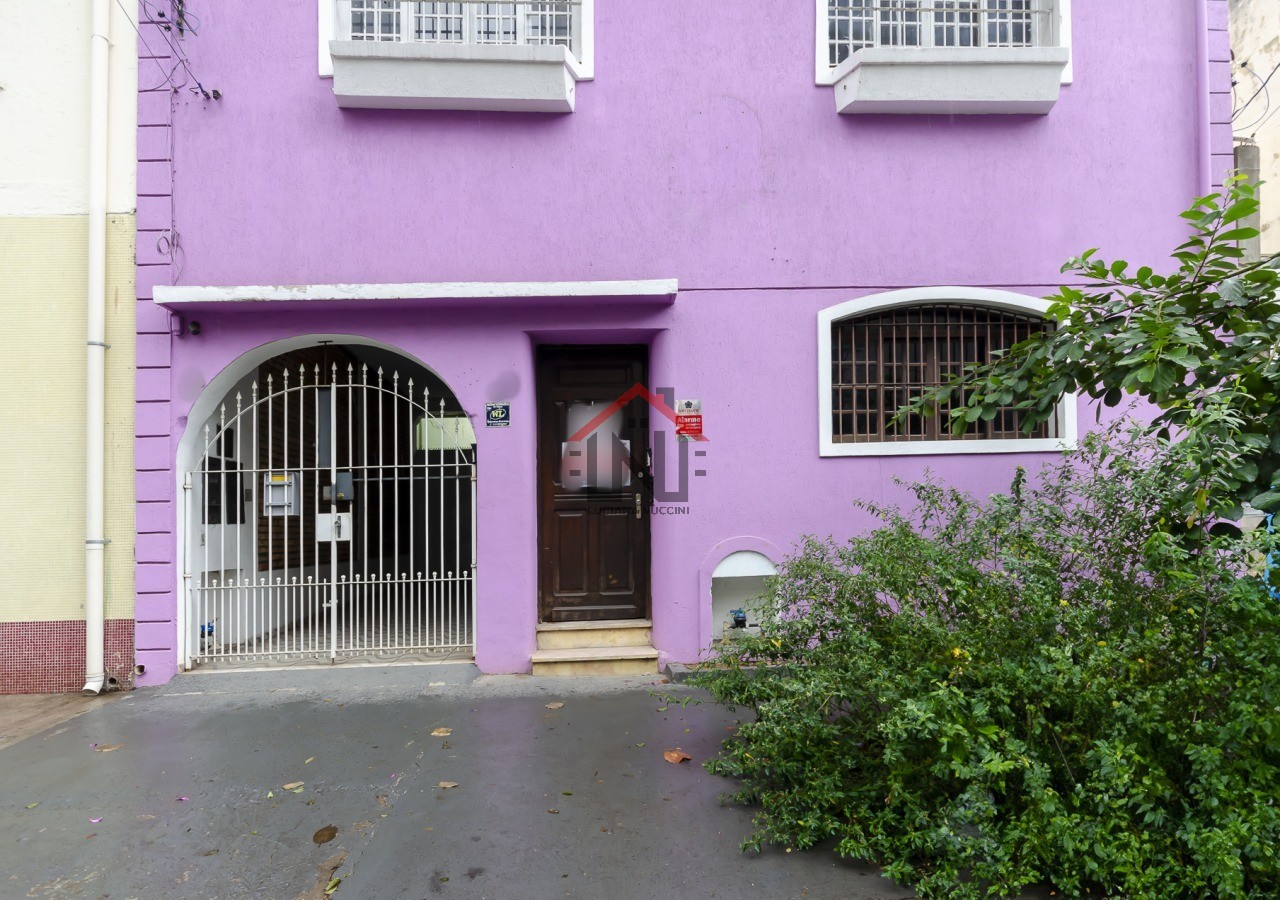 Aluguel de Casa com 3 Quartos e 1 Suíte na Vila Romana, São Paulo-SP: Espaço e Conforto em 230m²!