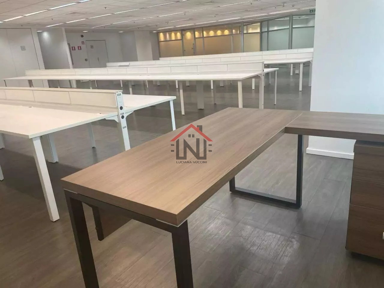 Aluguel de Conjunto Comercial Premium em Pinheiros, São Paulo: 18 banheiros, 42 vagas, 1.550m² de Área!