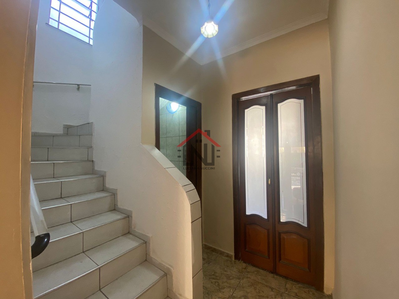 Casa à venda em São Paulo-SP, Jardim da Glória: 2 quartos, 1 sala, 1 banheiro, 2 vagas de garagem, 155m² de área!