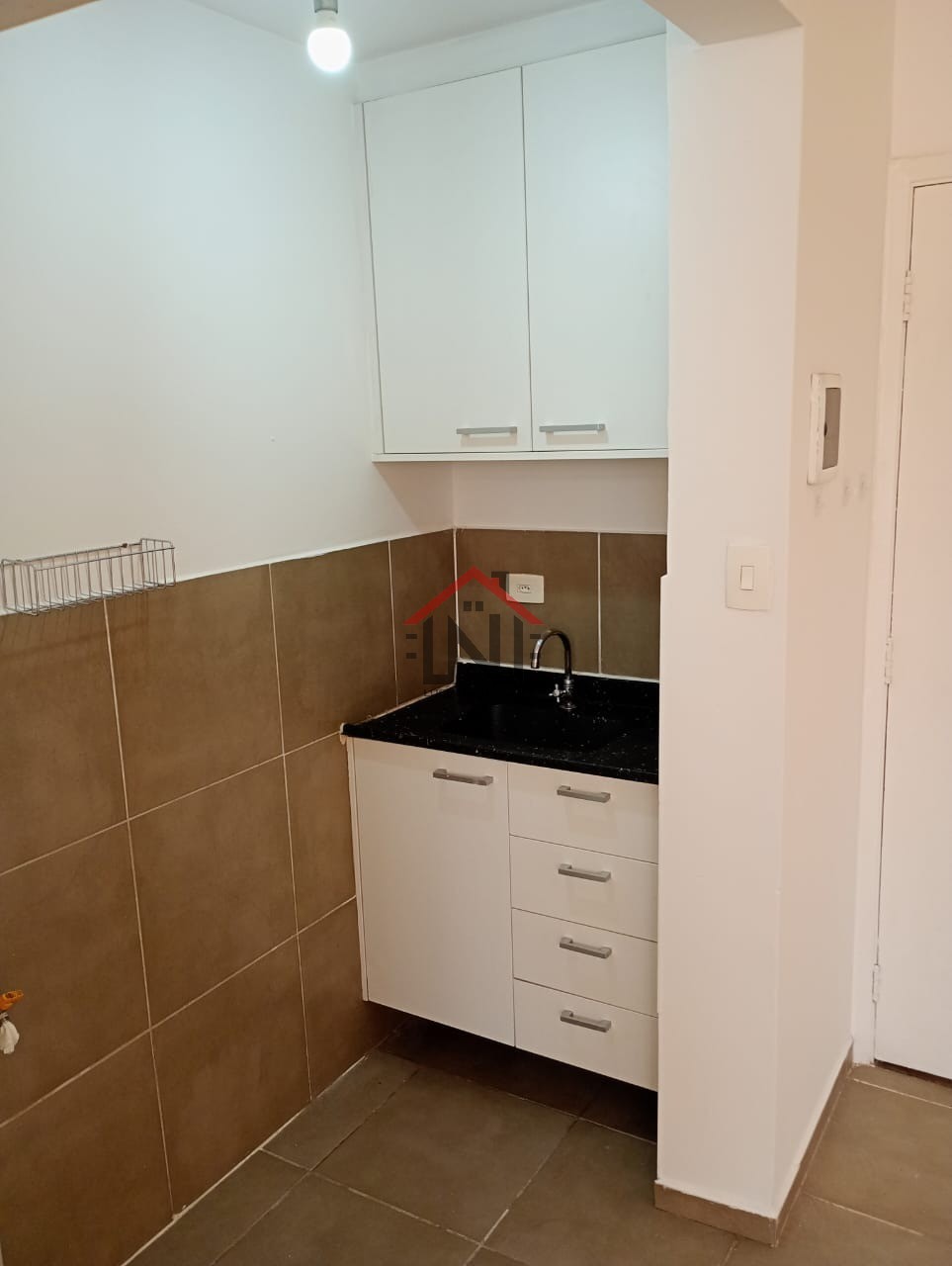 Studio de Luxo para Locação em Pinheiros - São Paulo-SP: 1 Quarto, 1 Banheiro, 24m², Imperdível!