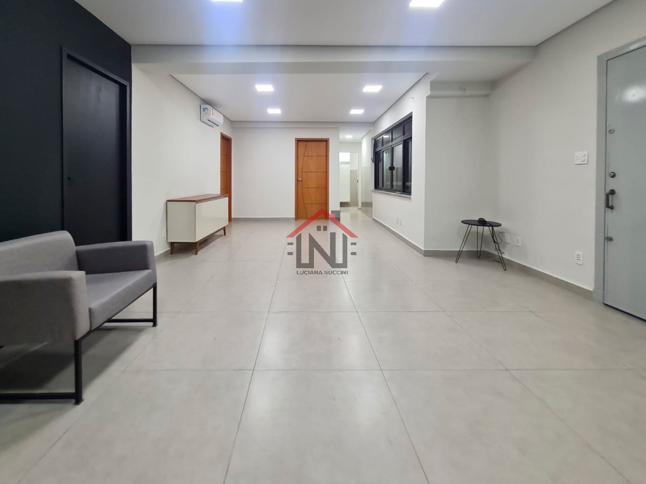 Aluguel de Apartamento Comercial de 155m² com 1 Banheiro no Centro de São Paulo-SP