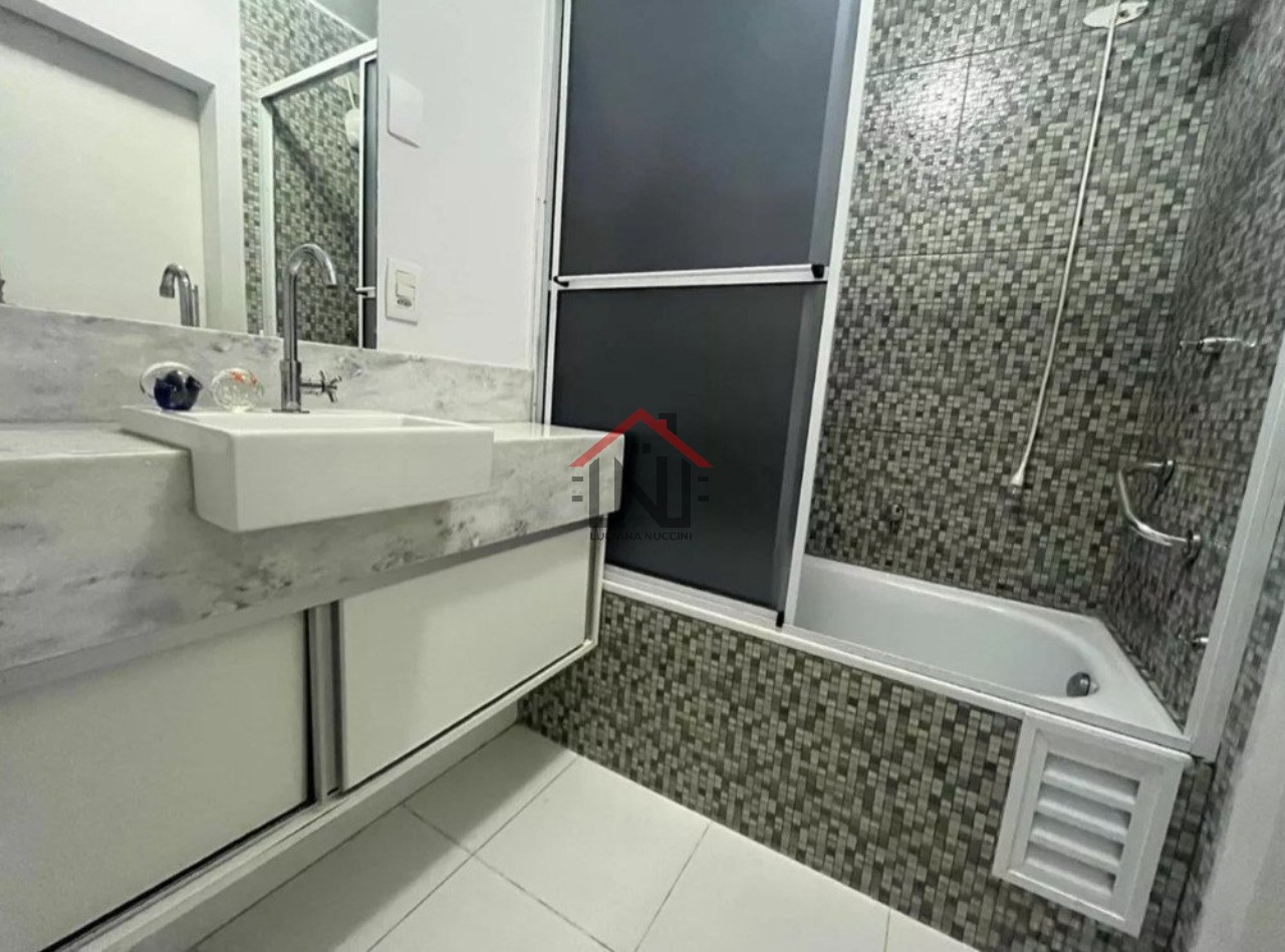 Imperdível: Casa à venda no Brooklin, São Paulo-SP - 2 quartos, 2 suítes, 1 sala, 3 banheiros, 1 vaga, 136m².