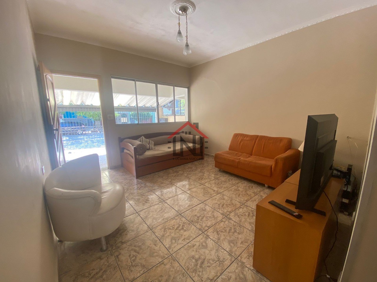 Casa à venda em São Paulo-SP, Jardim da Glória: 2 quartos, 1 sala, 1 banheiro, 2 vagas de garagem, 155m² de área!