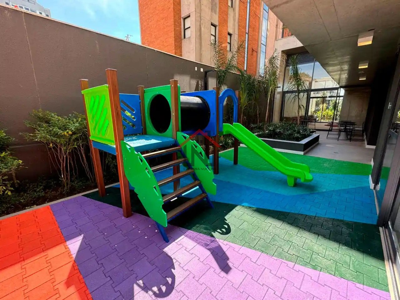 Apartamento à venda em São Paulo-SP, Vila Mariana: 2 quartos, 1 sala, 2 banheiros, 77m² de área. Aproveite essa oportunidade!