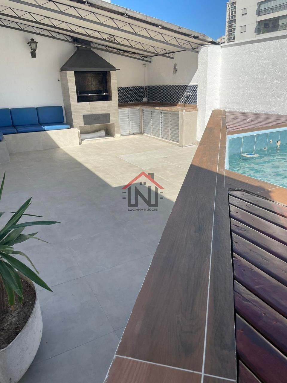 Cobertura para locação com 3 quartos e 160m² em Pinheiros, São Paulo-SP.