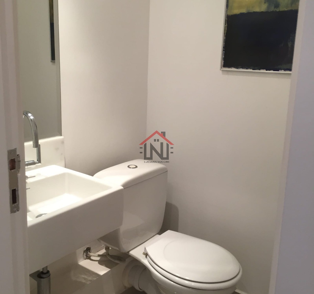 Conjunto Comercial Premium para Locação em Indianópolis, São Paulo-SP: 2 Salas, 2 Banheiros, 2 Vagas, 80m² de Área!