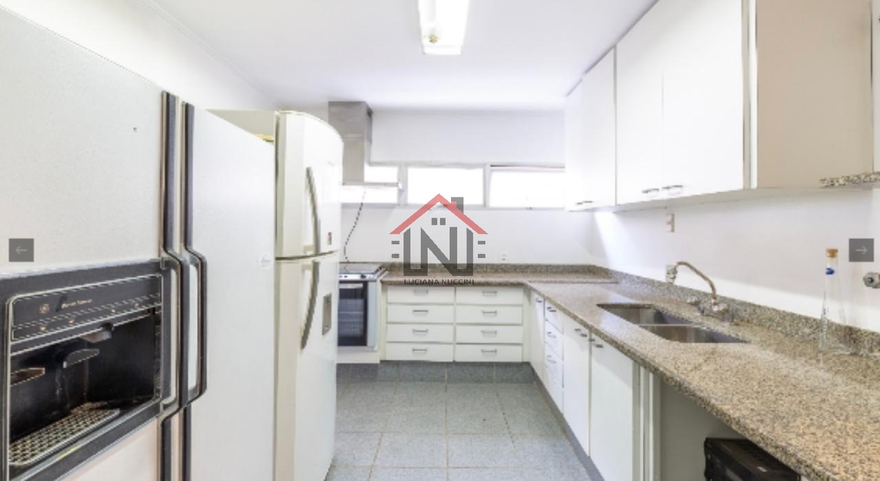 Luxuoso apartamento à venda no coração de São Paulo, Jardim Paulista: 3 quartos, 1 suíte, 3 salas, 4 banheiros, 2 vagas - 170m².