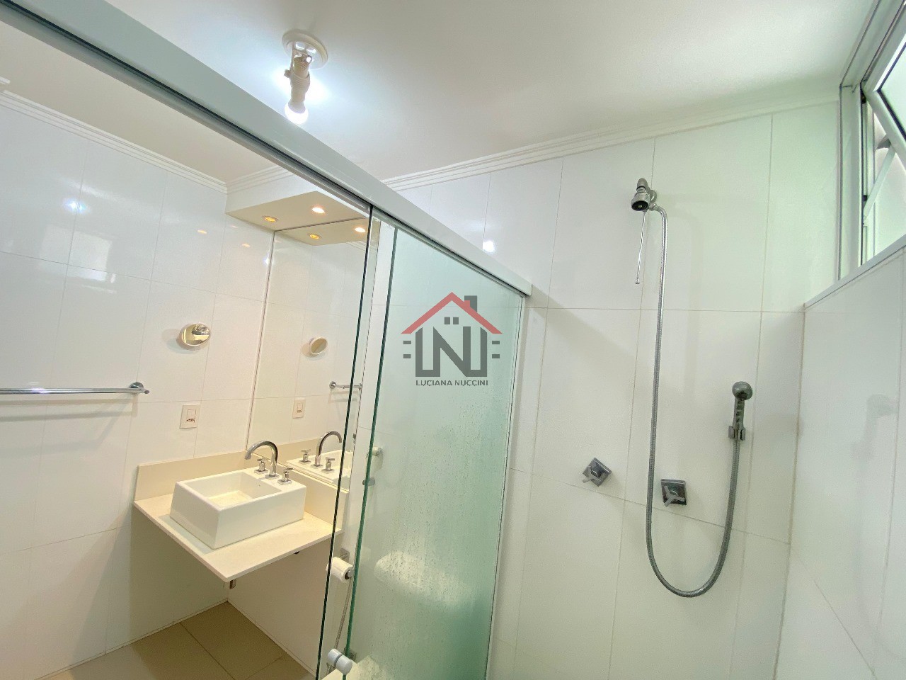 Apartamento de luxo para locação no Brooklin Paulista, São Paulo-SP: 2 quartos, 1 suíte, 1 vaga, 91m².