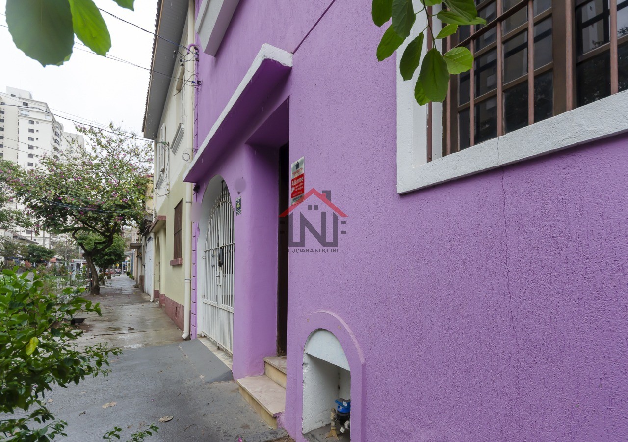 Aluguel de Casa com 3 Quartos e 1 Suíte na Vila Romana, São Paulo-SP: Espaço e Conforto em 230m²!