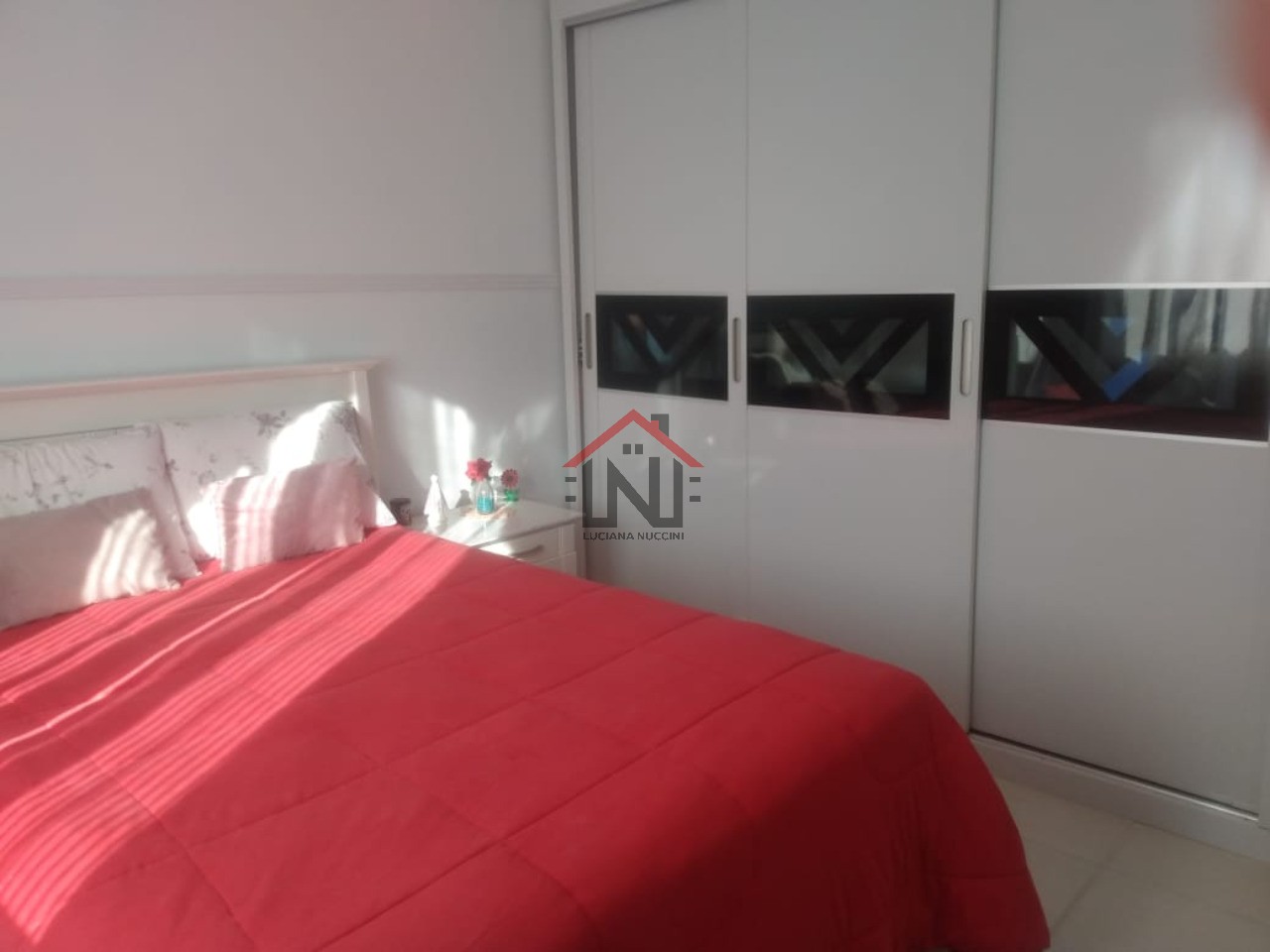 Imperdível: Casa à venda em Parque Bristol, São Paulo-SP, com 2 quartos, 2 banheiros, 2 vagas de garagem e 140m².