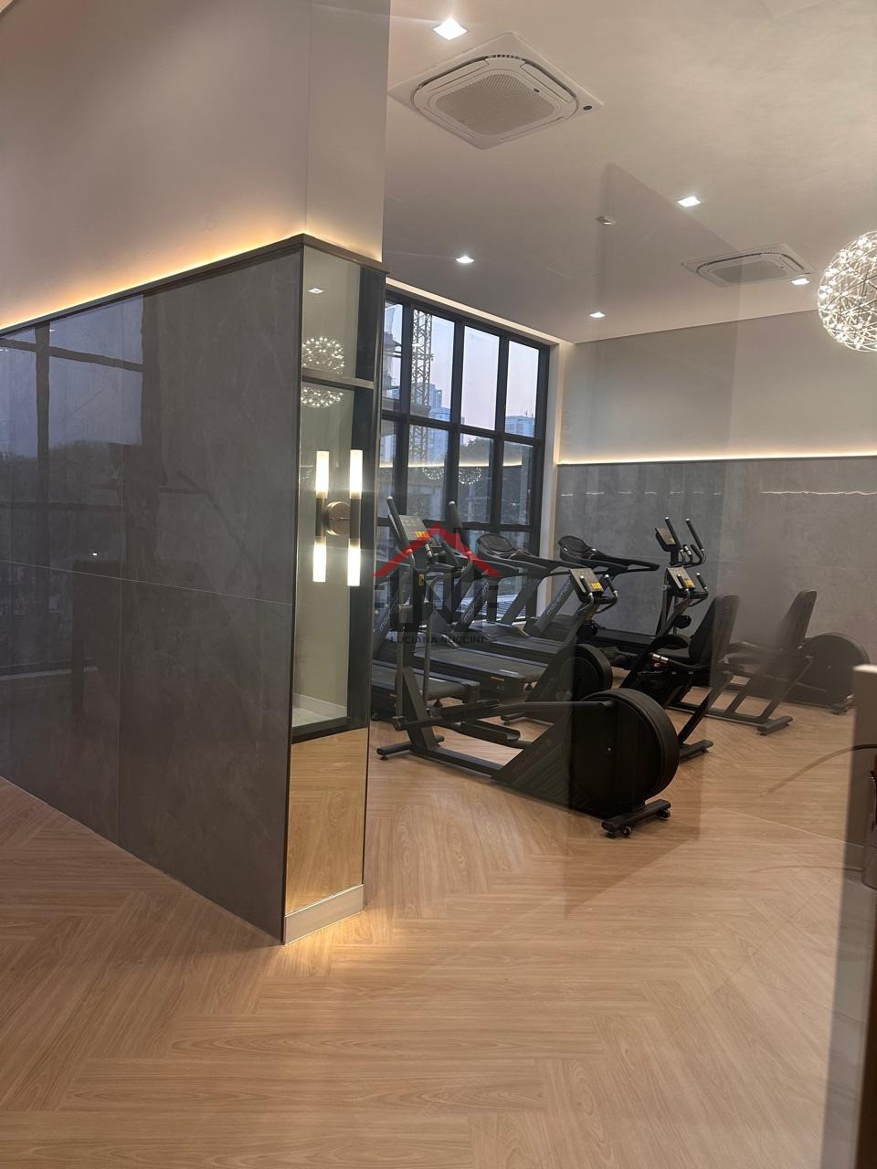 Apartamento à venda em São Paulo, Jardim Aurélia: 3 quartos, 2 salas, 3 banheiros, 2 vagas, 132m² de área. Imperdível!