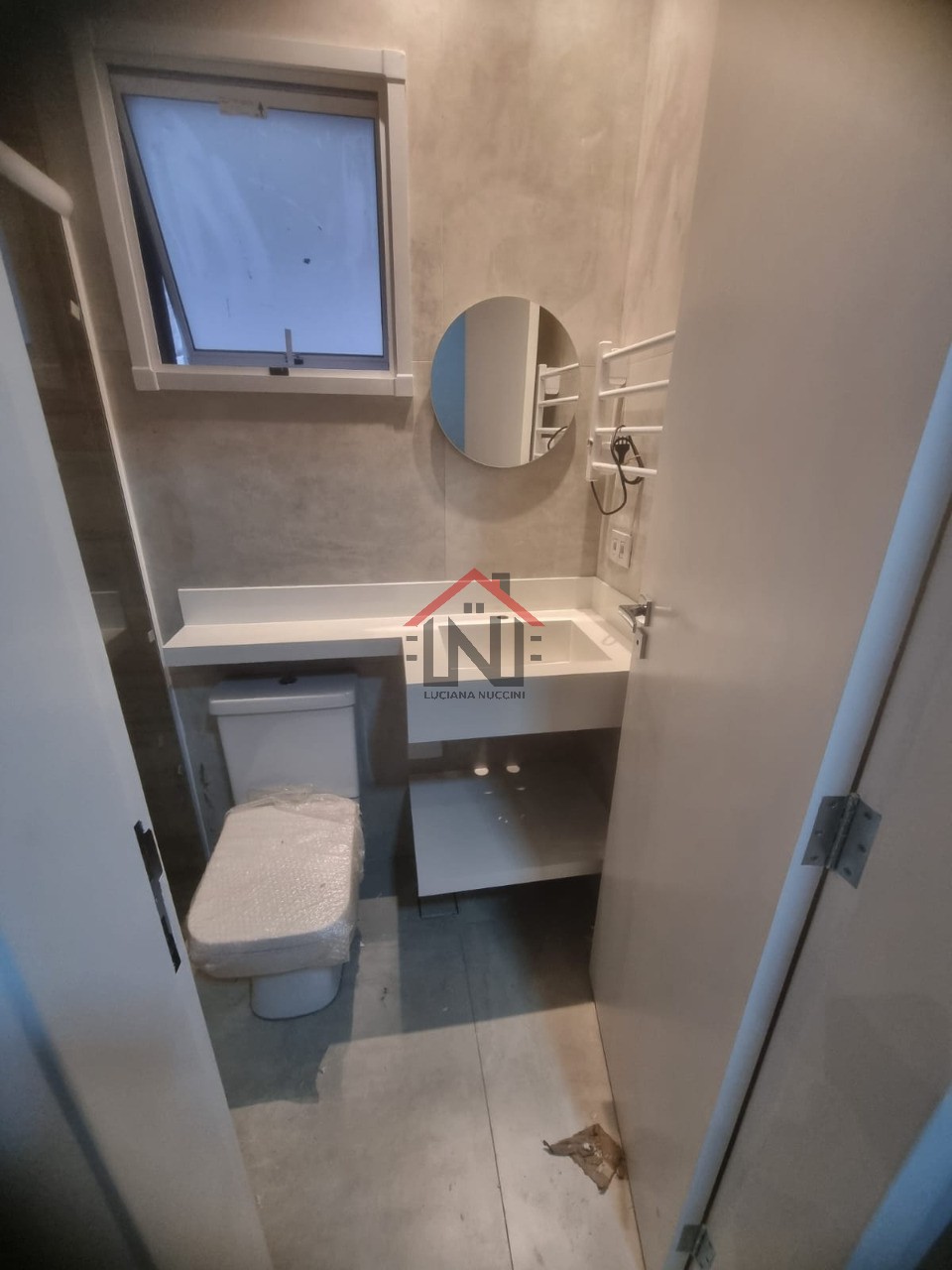 Casa à venda em São Paulo-SP, Vila Gumercindo: 3 quartos, 3 suítes, 1 sala, 4 banheiros, 2 vagas de garagem, 120m². Venha conferir!